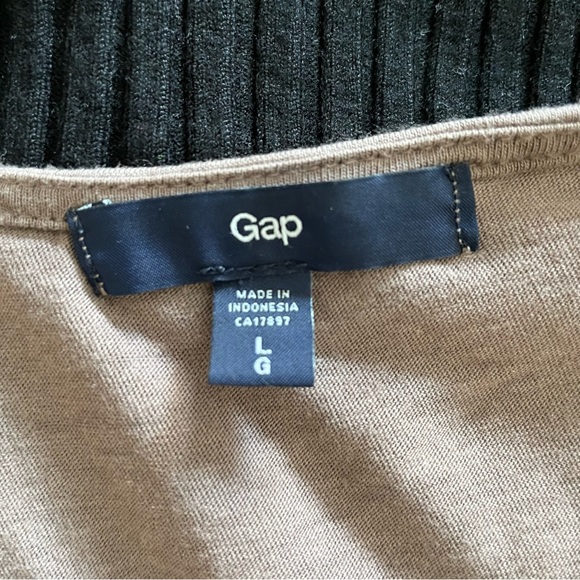 Gap Light Brown Gathered Tank Top scallop hem size L - Picture 6 of 7